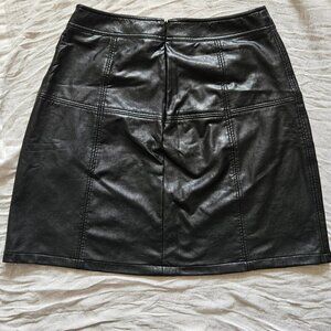 Size 16 Zac & Rachel Black Faux Leather Skirt